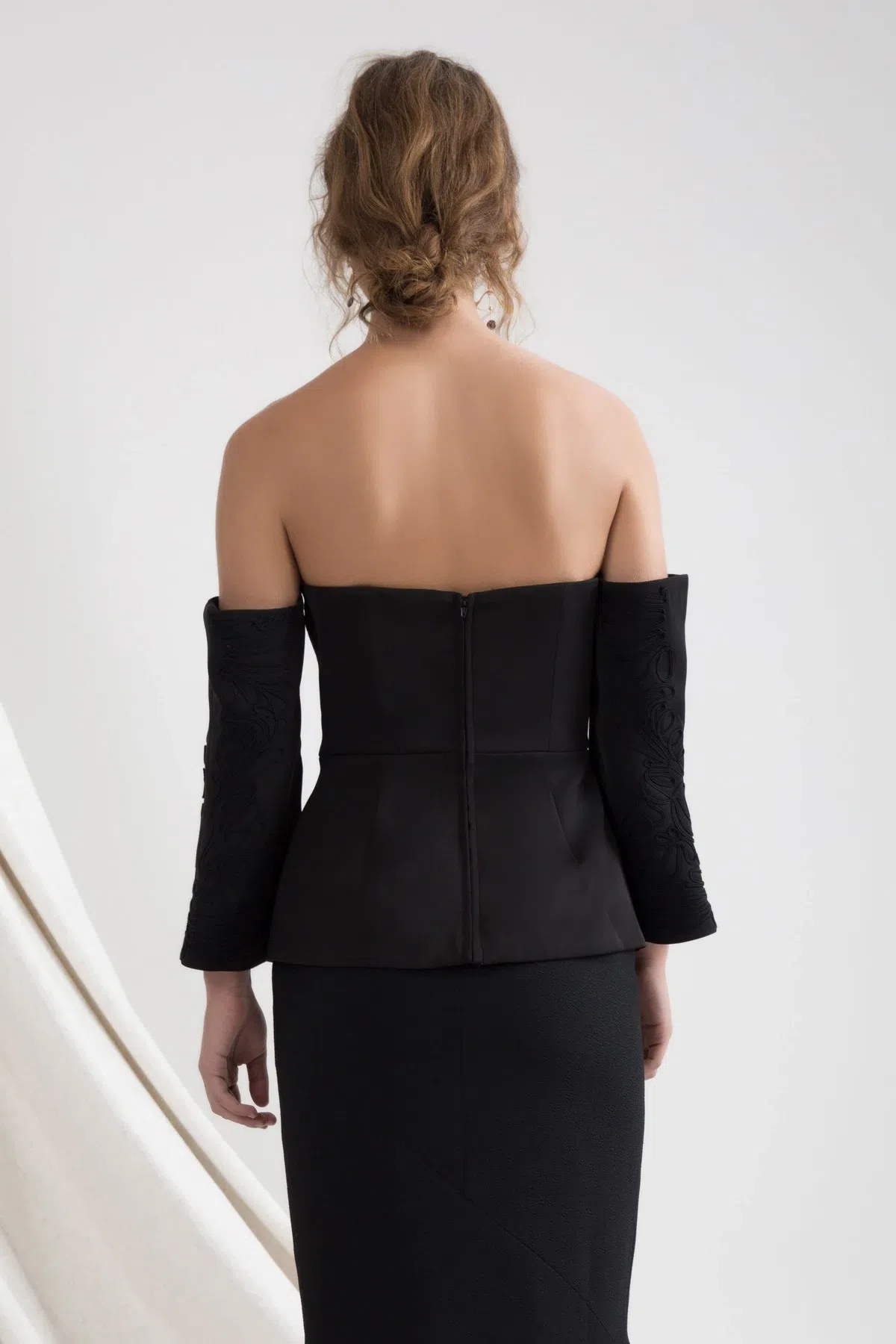 C/MEO Collective Paradise Top Black Size 6 - Image 2