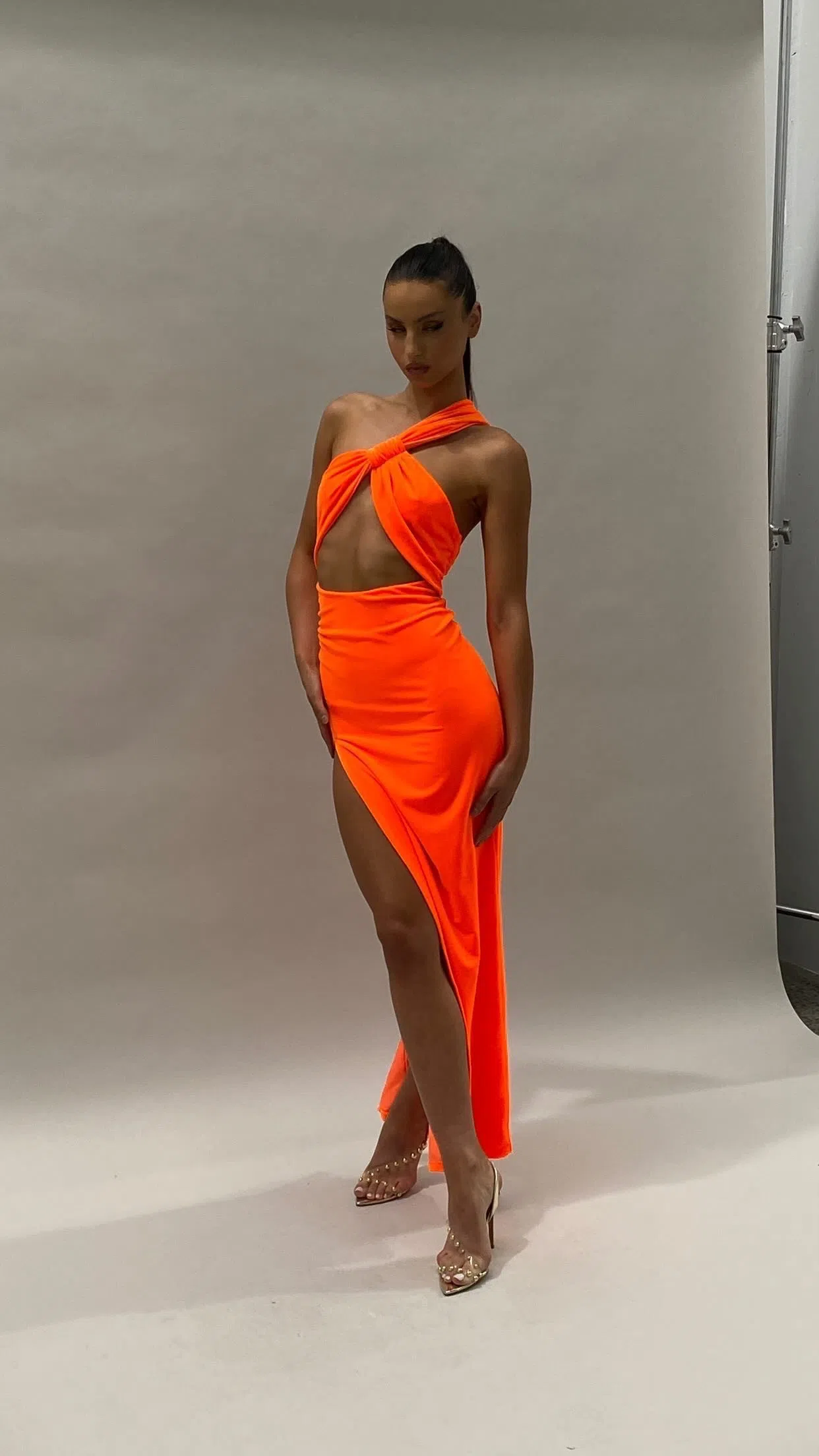 Effie Kats Lana Gown Orange Size 6  - Image 4