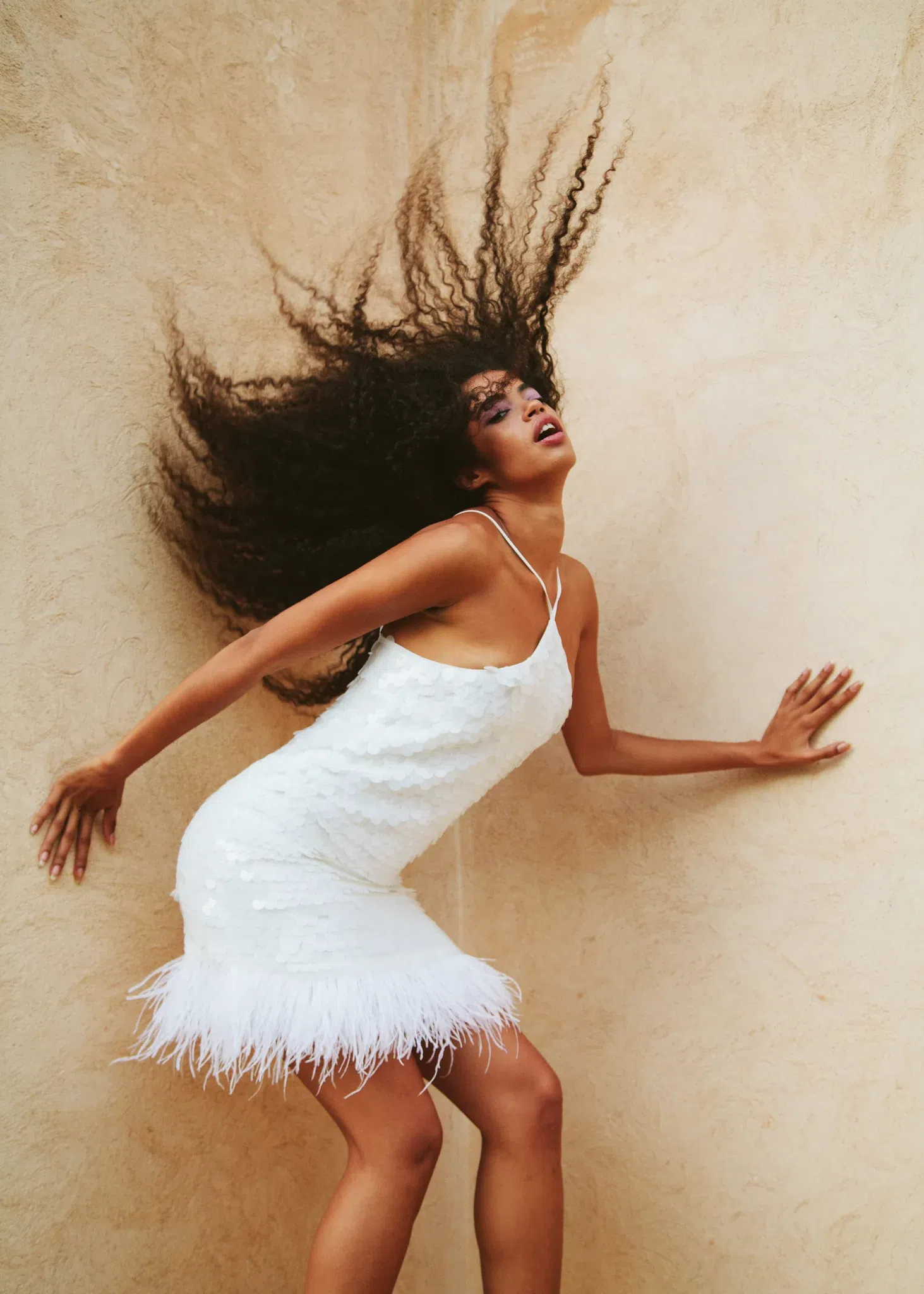 De La Vali Cadillac Sequinned Halter Neck Minidress White Size 10 - Image 3